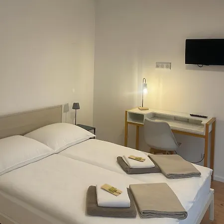 Room4you Apartment, Studiozimmer & * Lambach (Wels-Land)