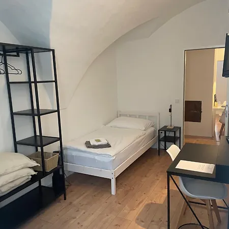 Room4you Apartment, Studiozimmer & *