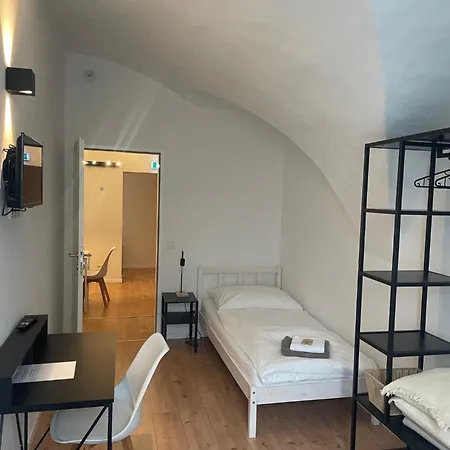 Room4you Apartment, Studiozimmer & منزل للإقامة Lambach (Wels-Land)