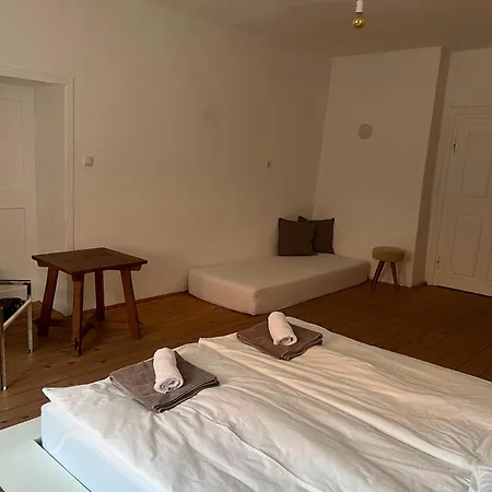 Room4you Apartment, Studiozimmer &