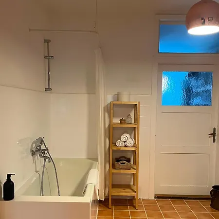 Room4you Apartment, Studiozimmer & Lambach (Wels-Land)